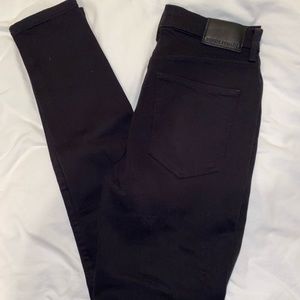 Denim Forum The Lola HighRise Skinny Jeans